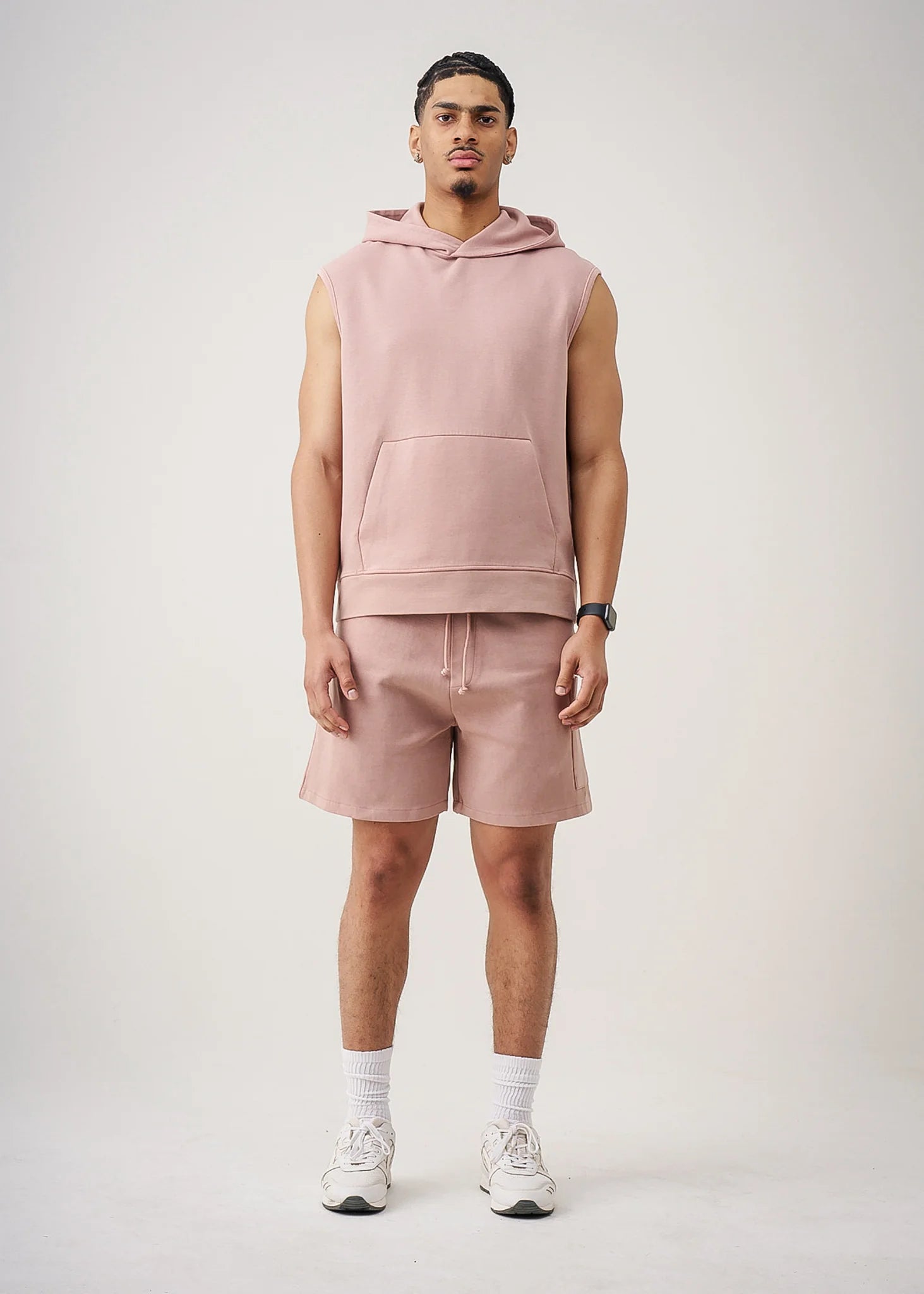 Lightweight inner and outer colour blocking short down