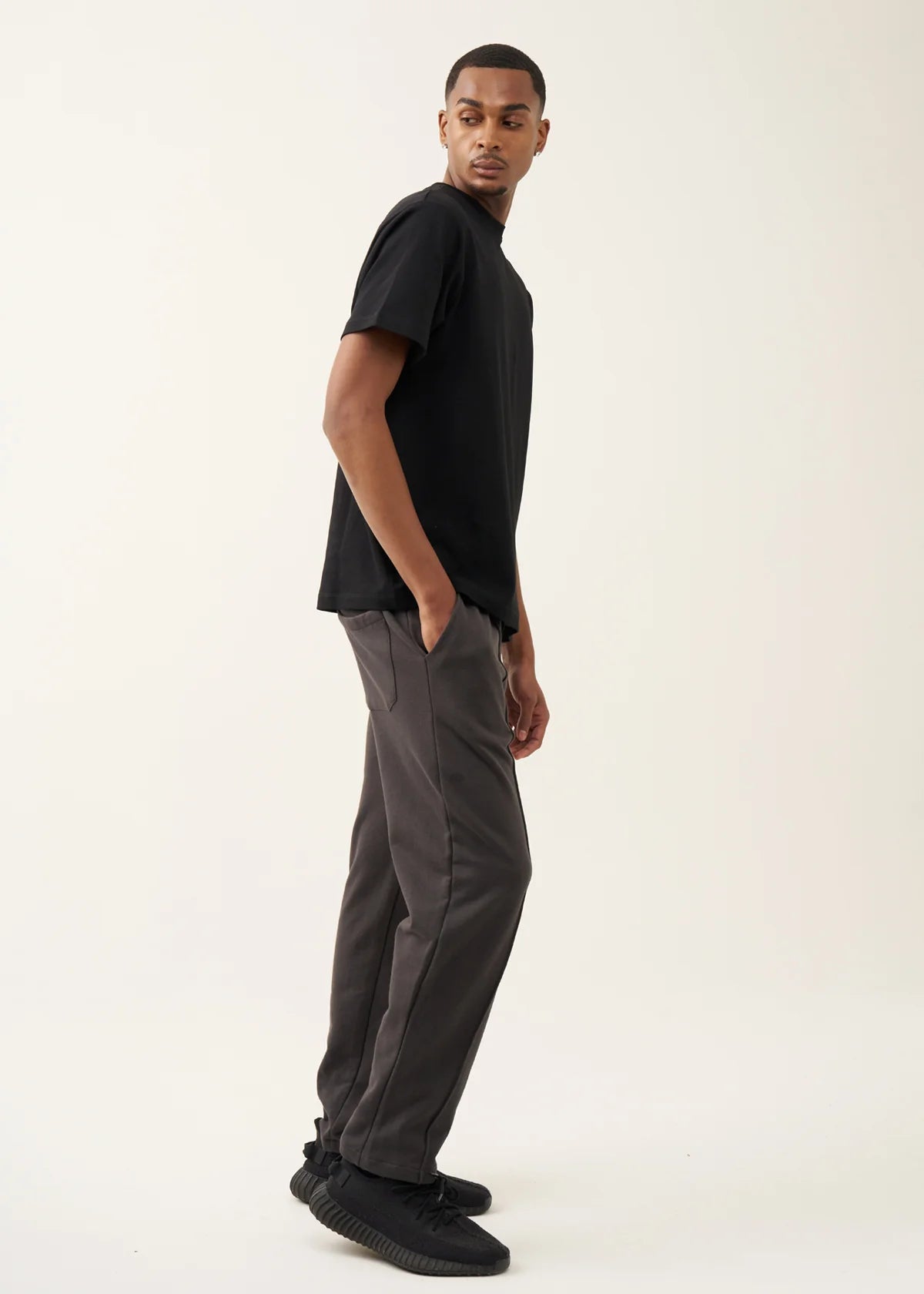 10 OZ Dark Gray 3D Stitch Open Bottom Fleece Sweatpant