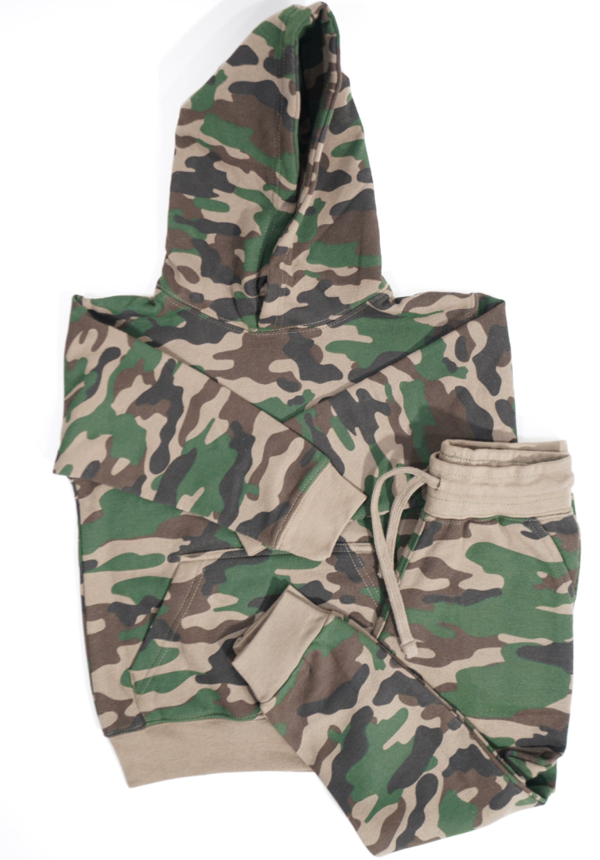 Camo Heavy Blend Kids SweatSuit