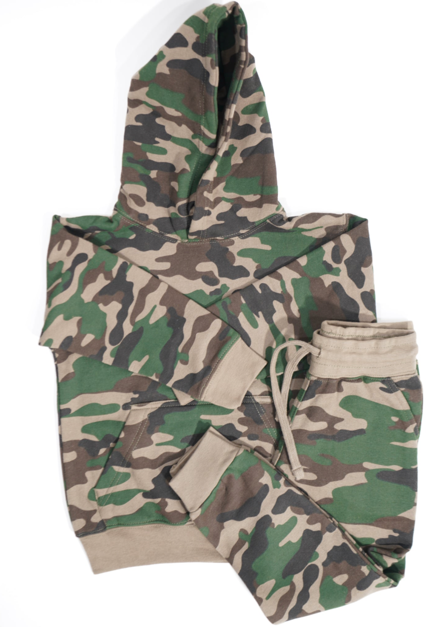 Kids 10 OZ Camo Soft Fleece Sweatsuit